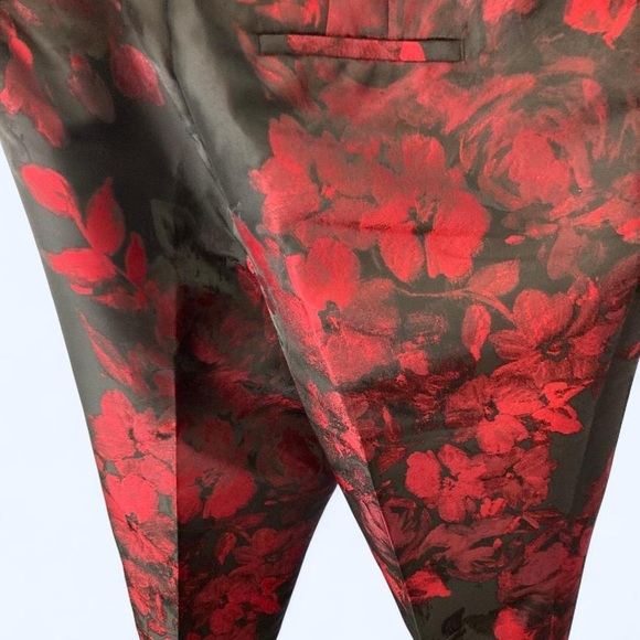 RSVP Talbots red and black floral print trousers cropped 10p - Picture 3 of 5